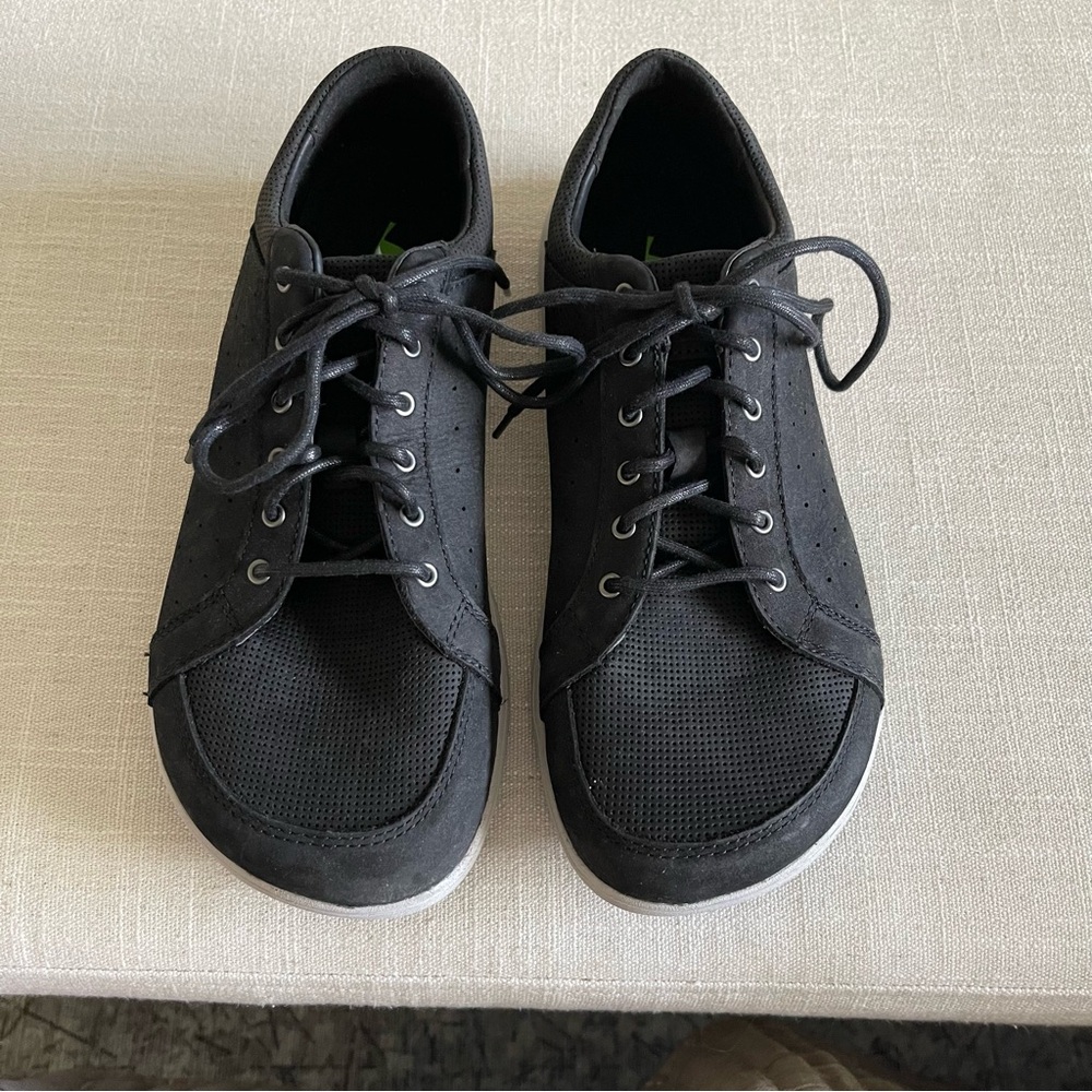Altra Black Men's 9.5 Sneakers